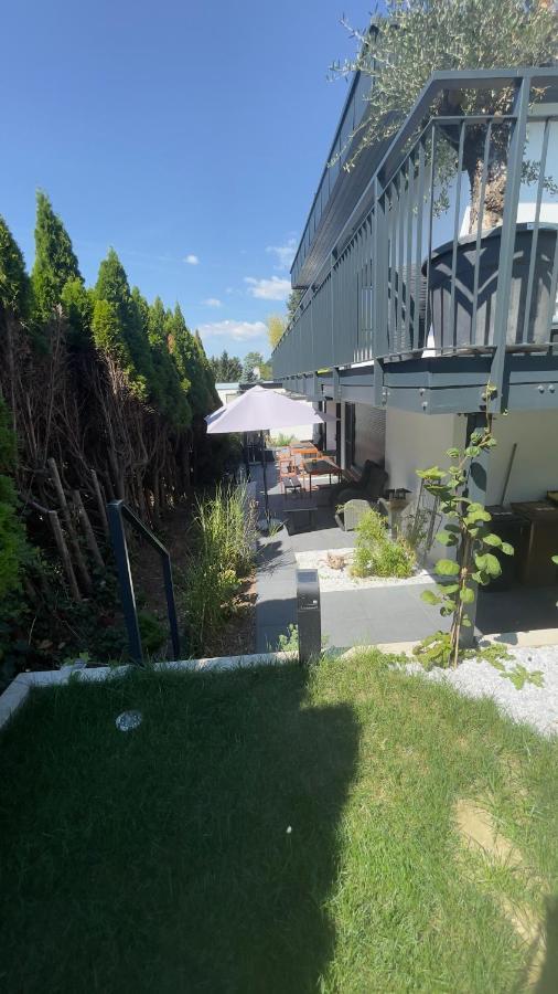 Rosmarin - Kuschelige Fewo - Romantik & Entspannung Im Whirlpool Auf Privater Terrasse, Ruhe & Hund Willkommen - By Ferienwohnenamsee - Uberlingen Luaran gambar