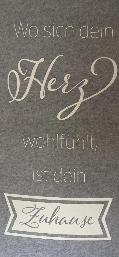 Rosmarin - Kuschelige Fewo - Romantik & Entspannung Im Whirlpool Auf Privater Terrasse, Ruhe & Hund Willkommen - By Ferienwohnenamsee - Uberlingen Luaran gambar