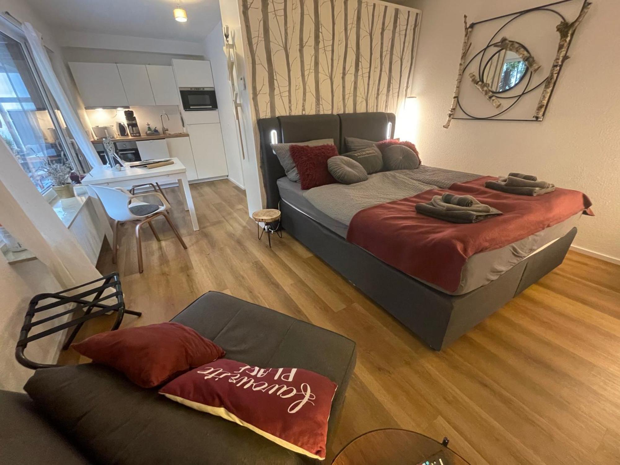Rosmarin - Kuschelige Fewo - Romantik & Entspannung Im Whirlpool Auf Privater Terrasse, Ruhe & Hund Willkommen - By Ferienwohnenamsee - Uberlingen Luaran gambar