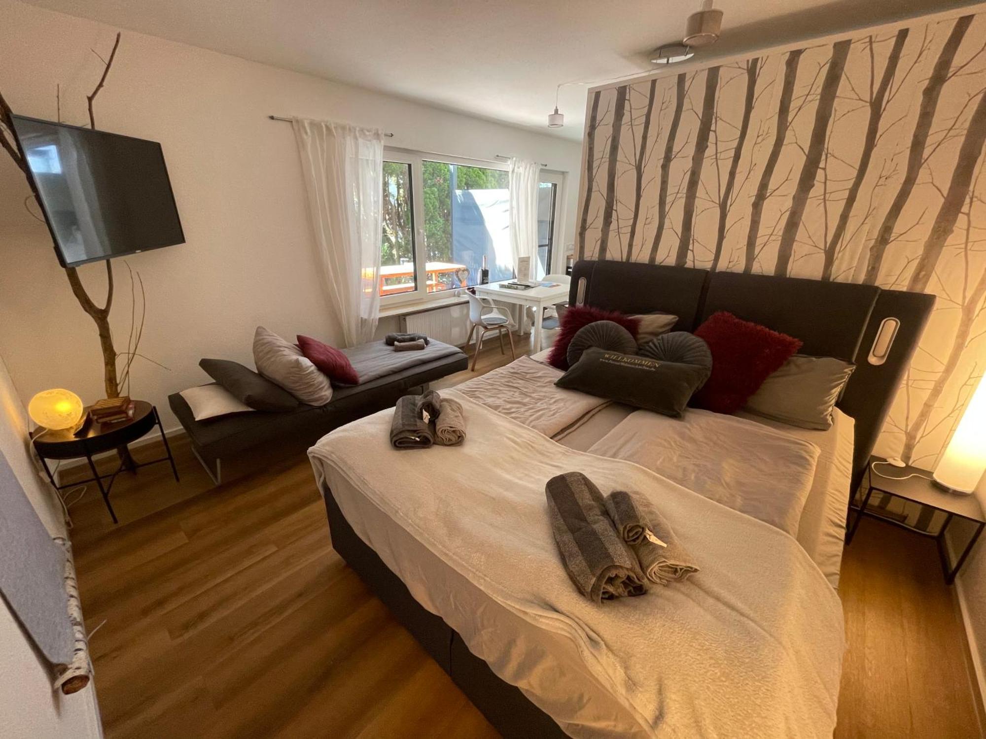 Rosmarin - Kuschelige Fewo - Romantik & Entspannung Im Whirlpool Auf Privater Terrasse, Ruhe & Hund Willkommen - By Ferienwohnenamsee - Uberlingen Luaran gambar